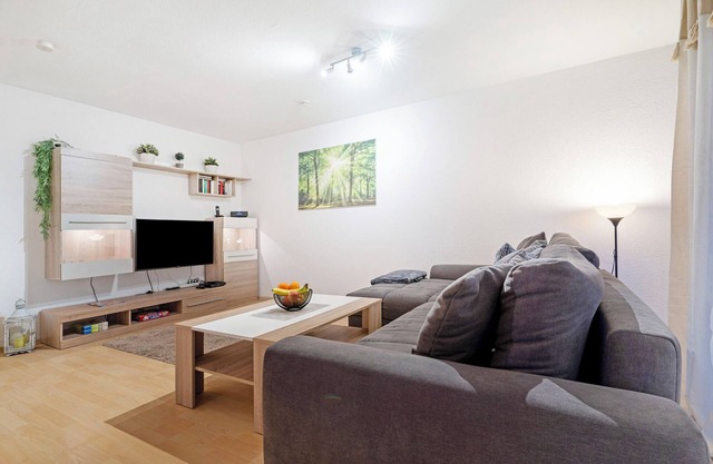 Apartment 'Ferienwohnung Rheinvorland' with Balcony and Wi-Fi