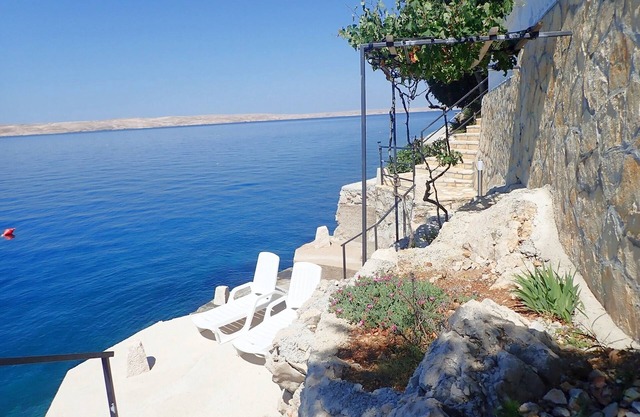 Apartment for 2-3 persons directly on the beach