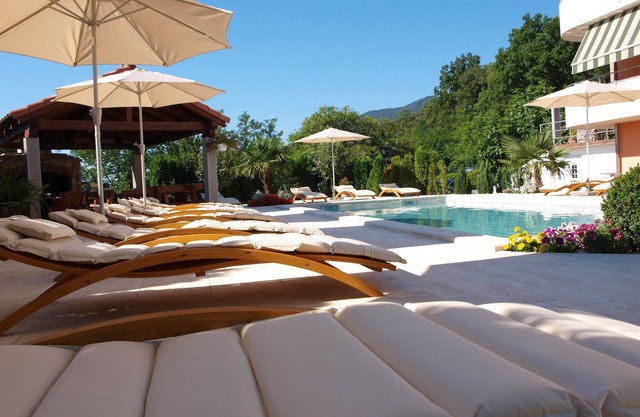 Apartment for 2 - 3 persons, swimming pool, internet, satellite TV, air conditioning