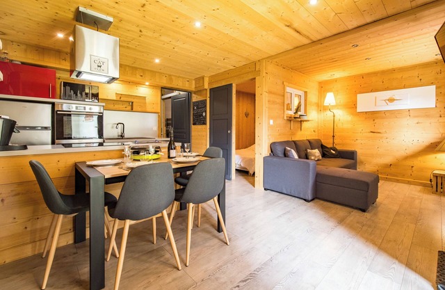 Apartment for 4 - 6 people in Albiez-Montrond