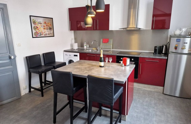 Apartment for 4 people in the heart of downtown Epernay- Champagne,