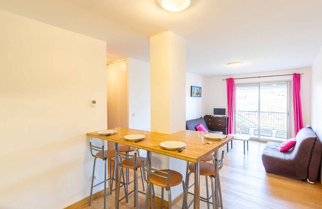 Apartment for 6 in Peyragudes with Parking and Ski Locker