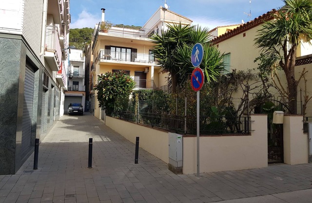 APARTMENT FOR RENT FOR HOLIDAYS NEAR THE BEACH AND DOWNTOWN