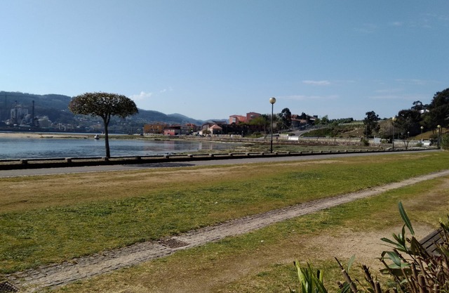APARTMENT FOR RENT FOR RENT IN FIRST LINE OF THE BEACH
