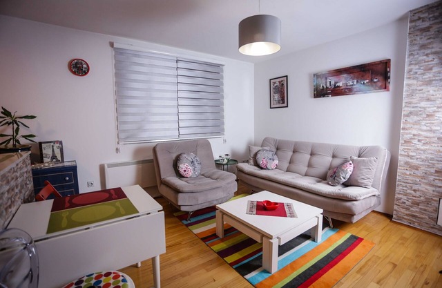 Apartment for rent in Pale