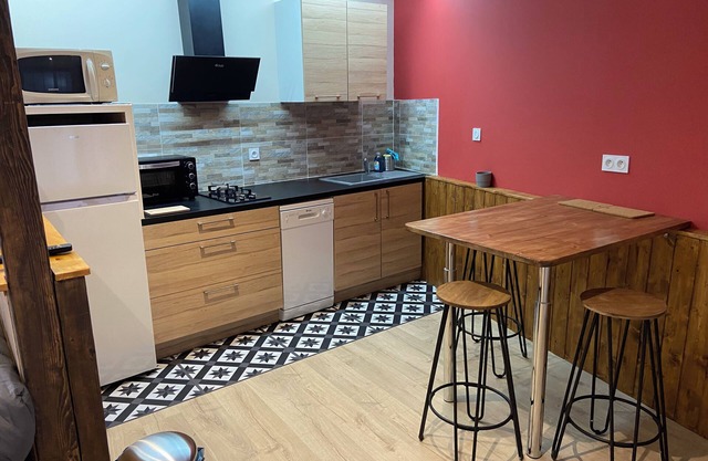 Apartment near EDF power plant and PIPA