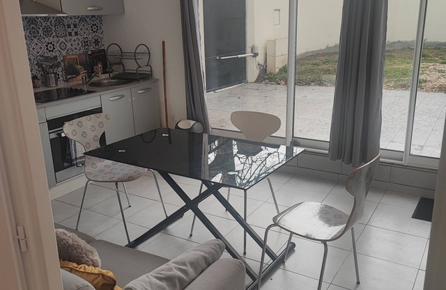 Apartment with garden