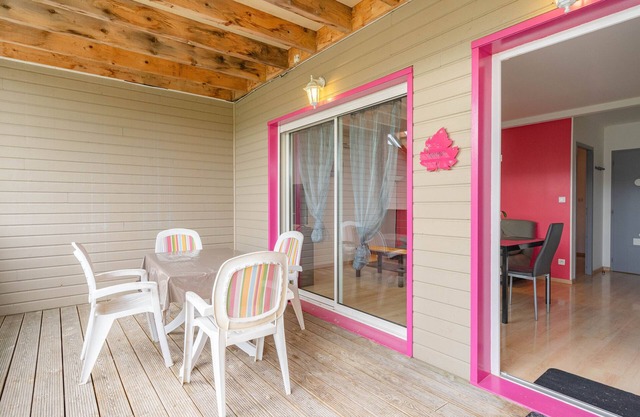 Apartment 'Le Clos Du Champ De L'Amour - Rochefort' with Private Pool and Air Conditioning