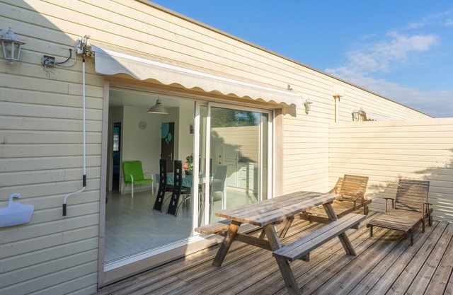 Apartment 'Le Clos Du Champ De L'Amour - Ile Madame' with Pool, Wi-Fi and Air Conditioning