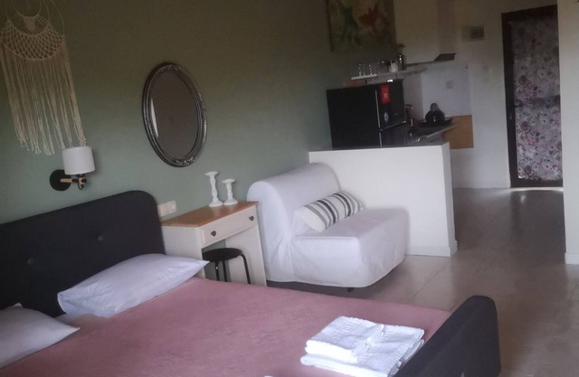 Apartment 114 - Achillion B&B, close to the beach and Mount Olympus