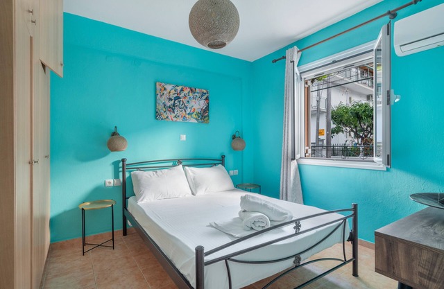 Apartment '- Ground Floor' with Shared Garden, Wi-Fi and Air Conditioning