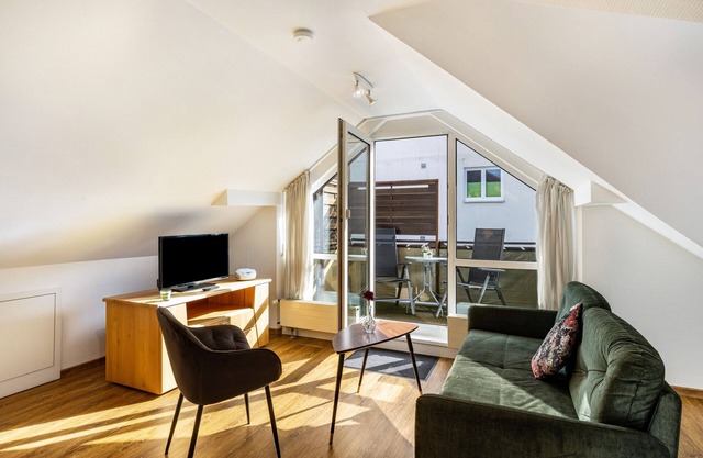 Apartment 'Hohenurach' with Mountain View, Shared Terrace and Wi-Fi