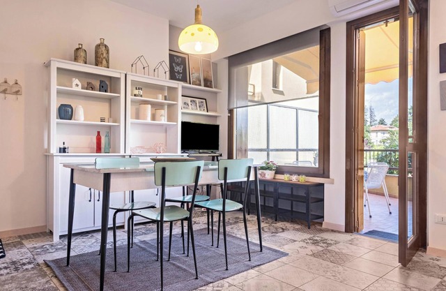 Apartment "House Samantha Lago Maggiore" with Lake View & Terrace