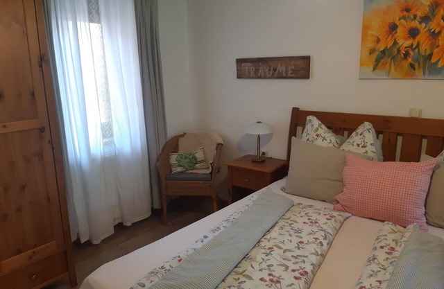 Apartment im Landhausstil mit Voll Ausgestatteter Küche