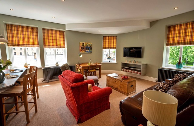 Apartment in Buxton Old Post Office, No deposit