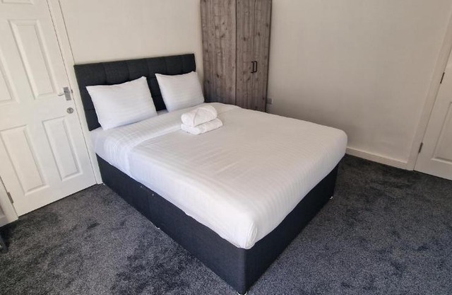 APARTMENT IN CENTRAL BARNSLEY