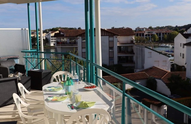 Apartment in Ciboure with heated pool and private parking