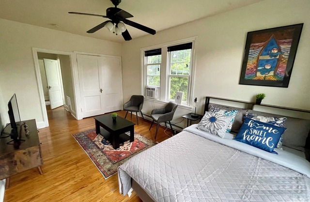 Apartment in Elkins Park