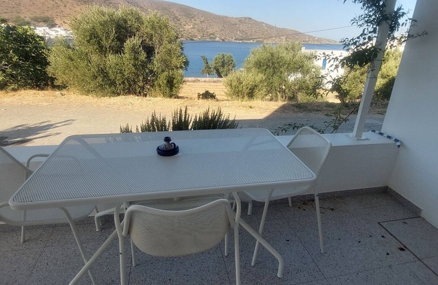 Apartment in Xilokeratidi with sea view