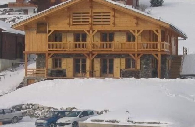 Apartment in Jeanne-Marie chalet