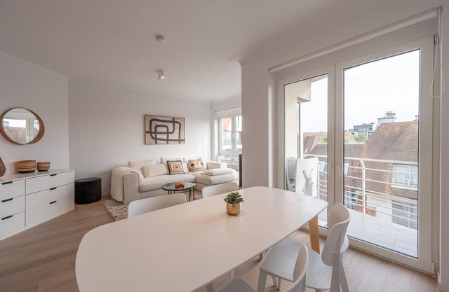 Apartment in Knokke near Casino and Beach