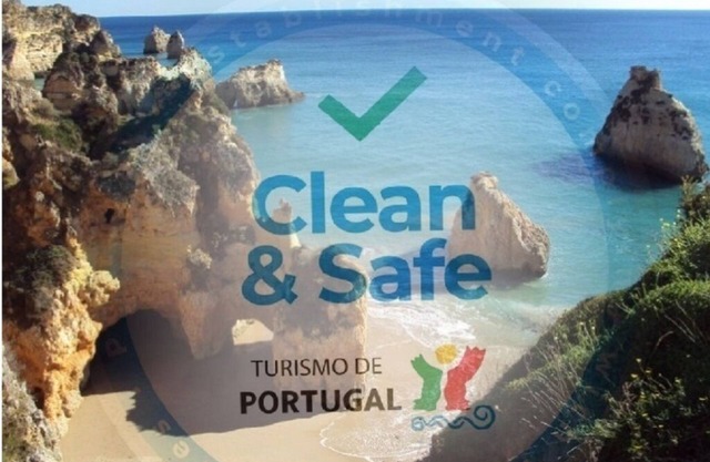 Apartment in the center of Alvor accommodation with WiFi