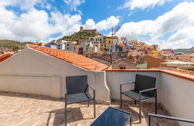 Apartment in the Historic Center "Casa Rocca" with Castle View from the Terrace