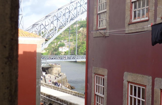 Apartment in the Ribeira 10 meters from the river, in the heart of the city