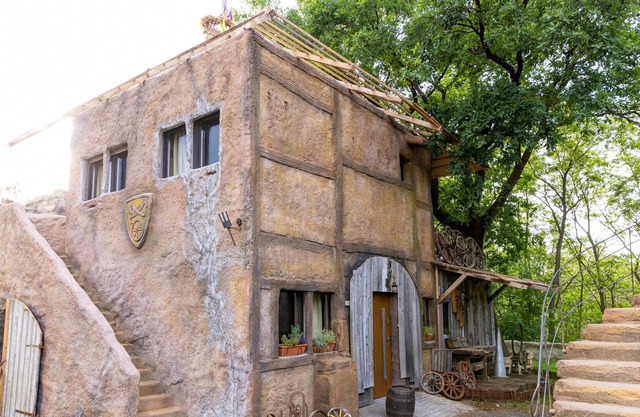 Apartment in the wheel maker's house on the bottom right