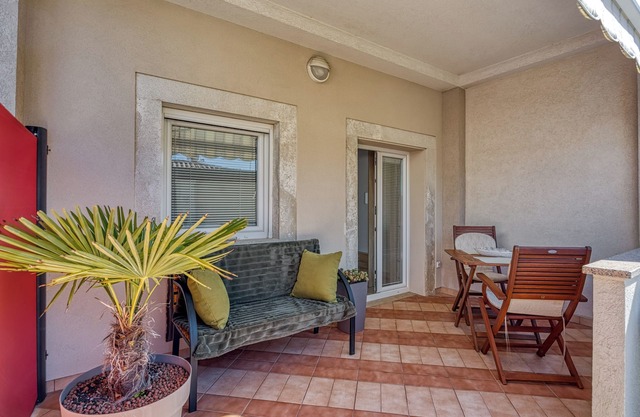 Apartment Jakara 1, Vinkuran, Croatia