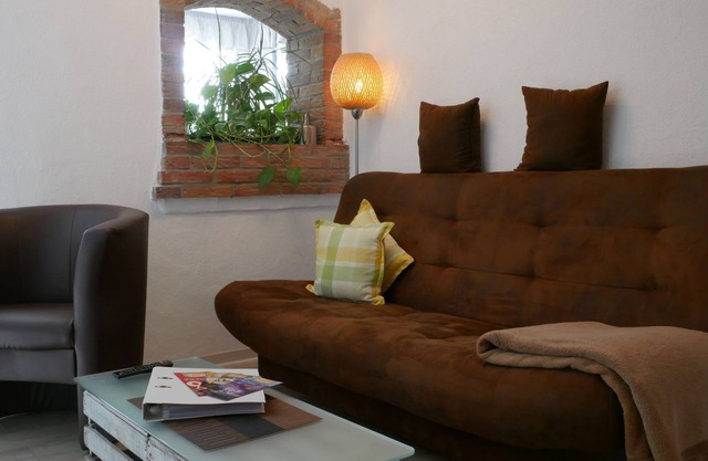 Apartment 'Knodel Nr 1' with Shared Terrace, Shared Garden and Wi-Fi