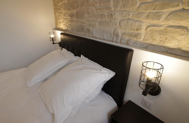 Apartment-La Roue-Ensuite with Shower