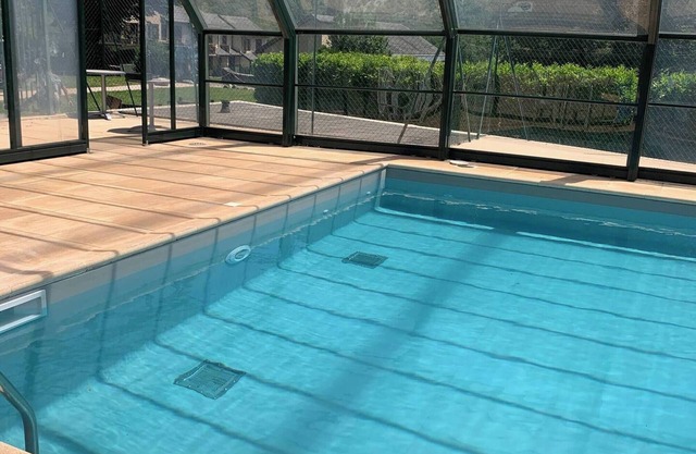 Apartment 'La Suite Unique Belle Vue - Jardin' with Mountain View, Shared Pool and Wi-Fi