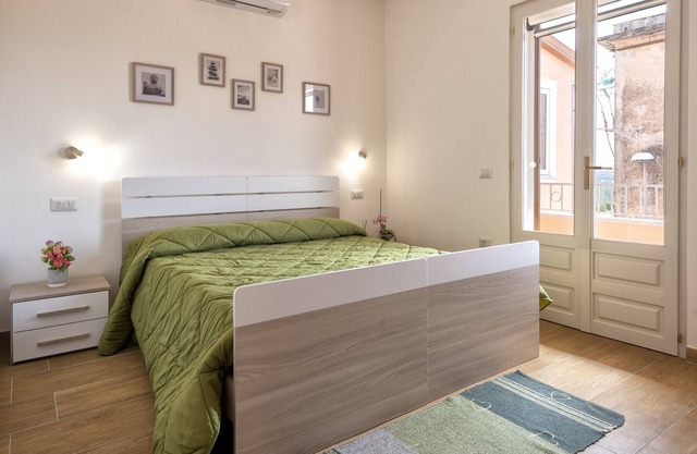 Apartment La Valle del Sole with Mountain View, Lake View, Wi-Fi & Balcony