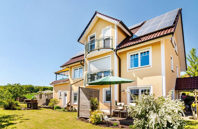 Apartment 'Lavendel' with Private Terrace and Wi-Fi