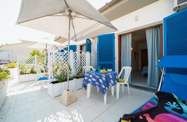 Apartment 'Le Sirene Mono 3' with Private Terrace, Wi-Fi and Air Conditioning