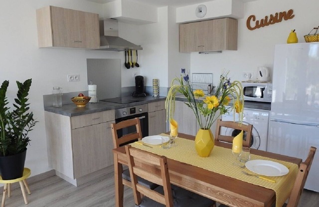 Apartment located on the 1st floor of a small residence with four