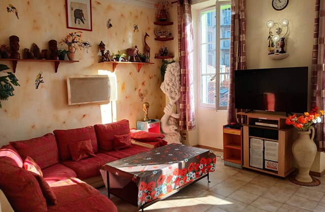 Apartment 'Loft Americain Centre Ville' with Wi-Fi
