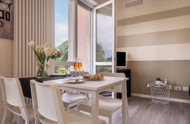 Apartment "Maison Bibi Lago Maggiore" with Mountain View, Lake View & Balcony
