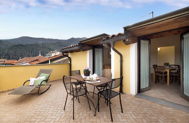 Apartment 'Mandarino Agriturismo La Ferla' with Sea View, Private Terrace and Air Conditioning