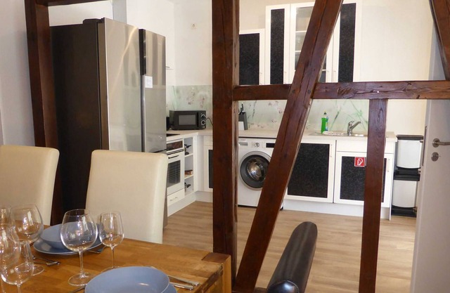 Apartment Martin Luther, 3 bedrooms, free WiFi, center - Apartment Martin Luther