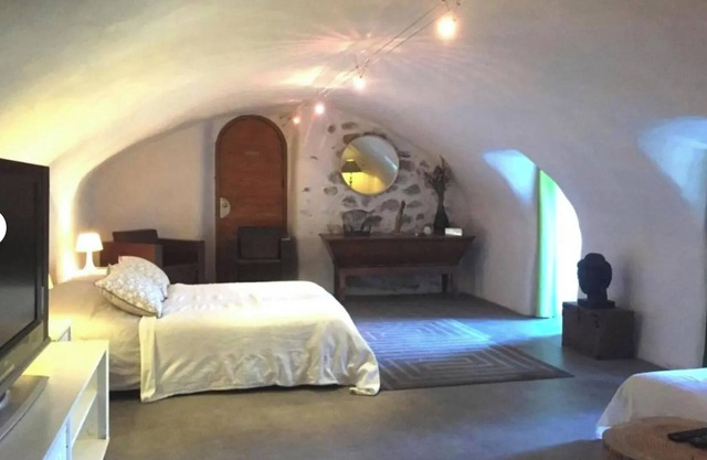Apartment 'Mas La Rainette Chez Raphael' with Mountain View, Shared Pool and Wi-Fi