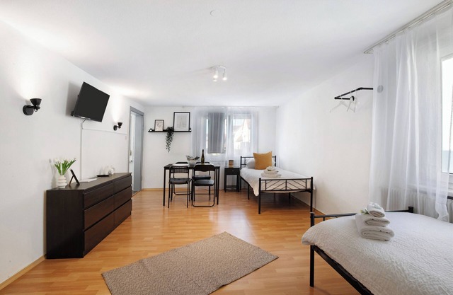 Apartment 'Mb Homes Nürtingen Fewo2' with Wi-Fi