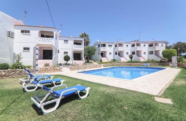 Apartment Moradia das Gaivotas 6 with Pool, Garden & Balcony