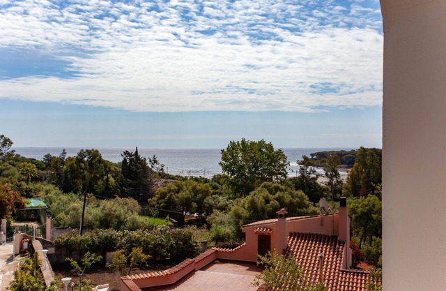 Apartment "Murice" with Sea View, Garden & Wi-Fi