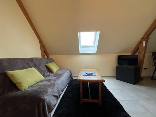 Apartment near Le Mans with Private Garden