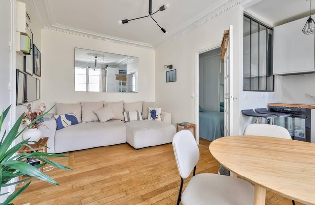 Apartment near Grands Boulevards