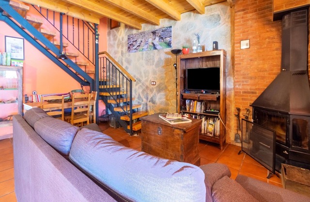 Apartment near Lake Omaño with Bubble Bath