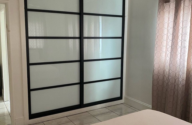 Apartment Near LAX airport #B