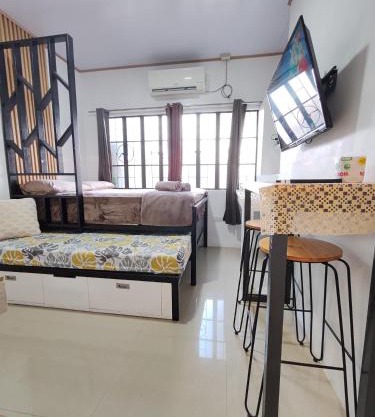 Apartment near Malls